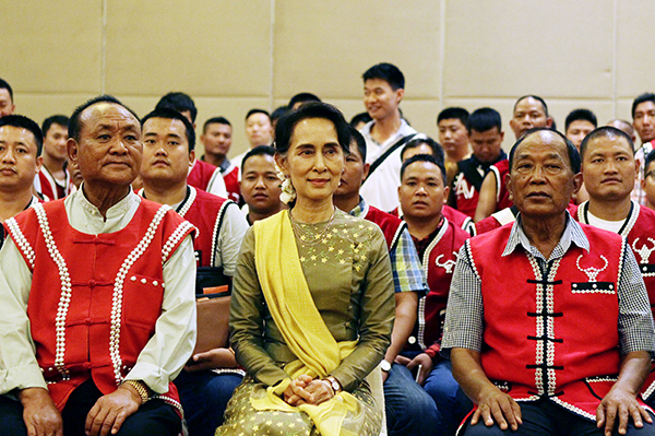 ၂၁ ရာစု ပင္လံုကို ‘ဝ’ႏွင့္ မုိင္းလားႏွစ္ဖြဲ႕စလံုး ေထာက္ခံ၊ ပါဝင္ႏုိင္ေရး ဆက္လက္ေဆြးေႏြးမည္